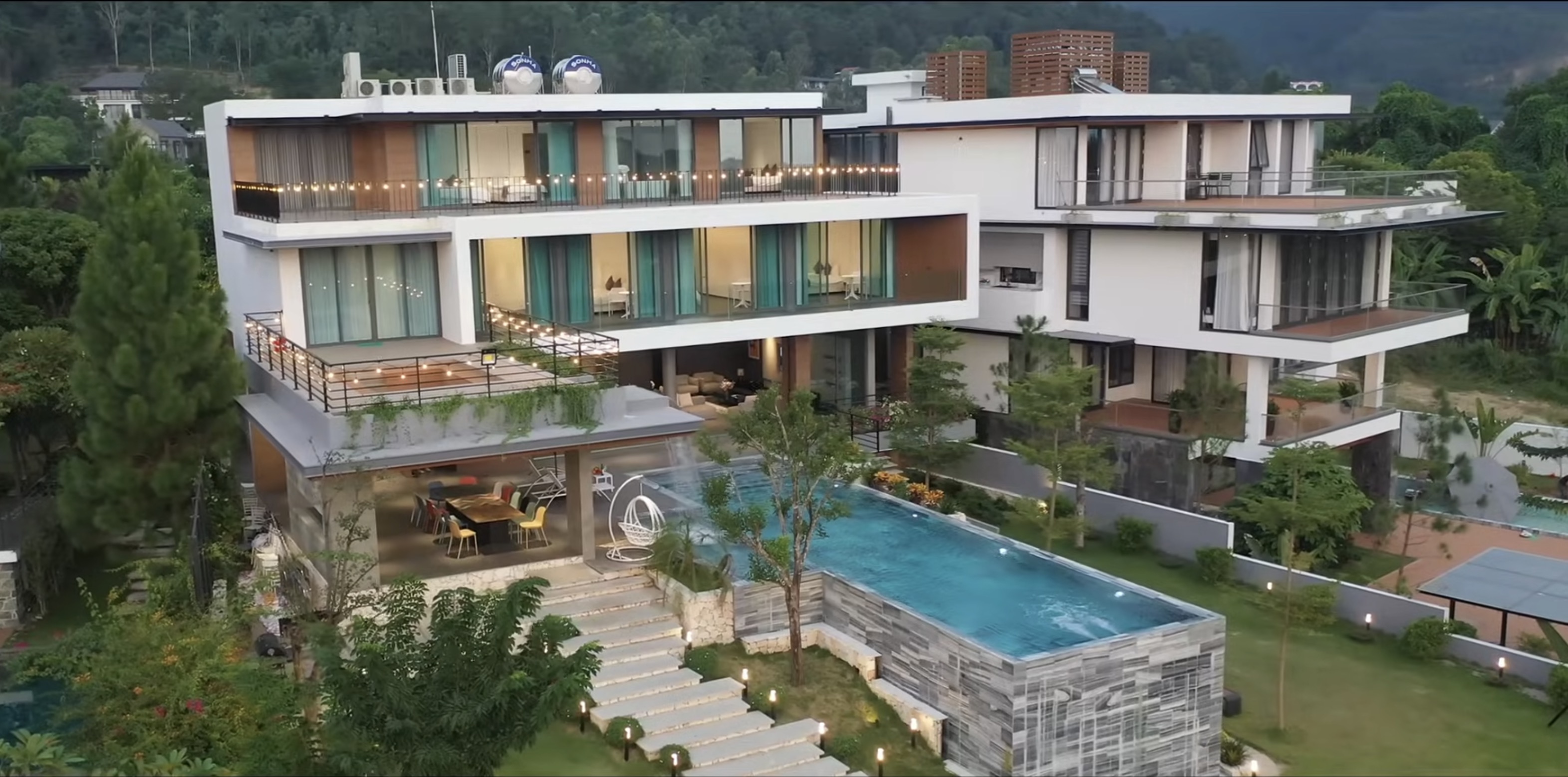 Toàn cảnh Moon Villa C27 từ trên cao giữa khu Sân Golf Tam Đảo